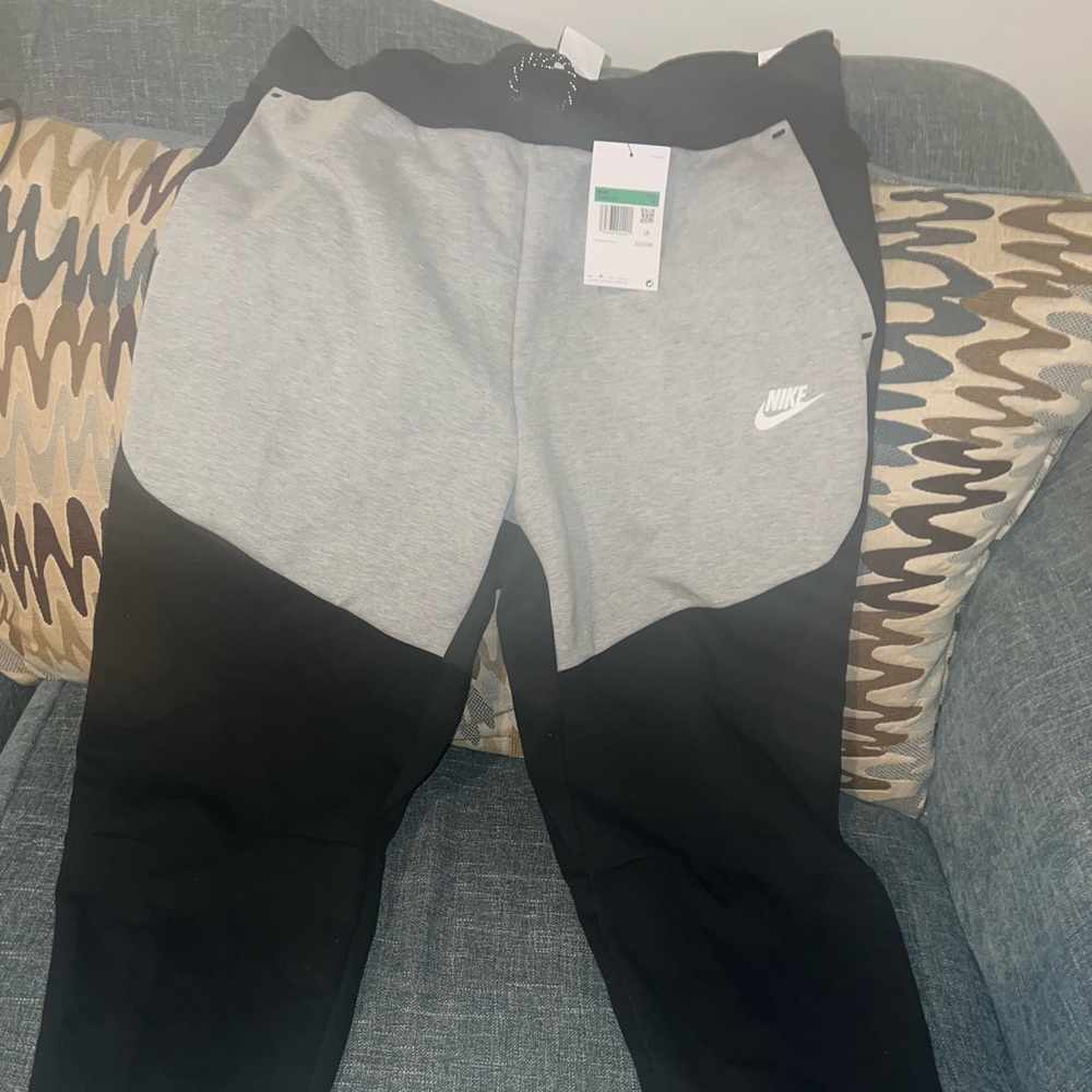 Men’s Nike pants